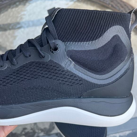 Lululemon Chargefeel Workout Mid Sneakers Women’s Size 8 Black White - Picture 10 of 11